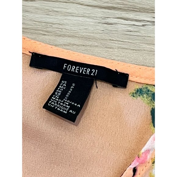 FOREVER 21 PEACH TOP WITH FLOWERS - Picture 2 of 5